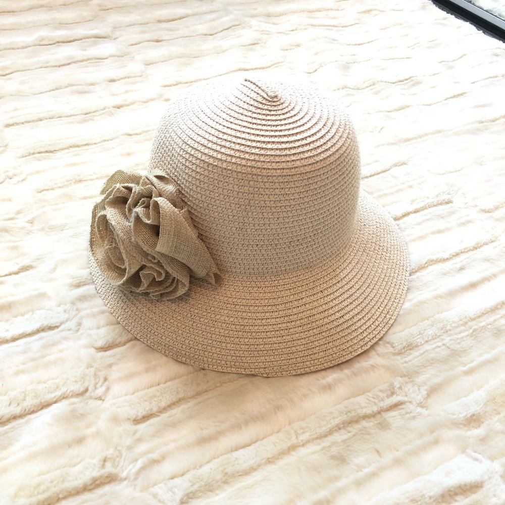 Summer Sun Cream Ivory Hat with Rosett